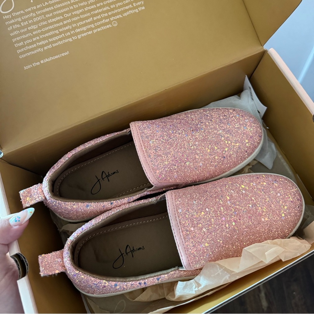 J. Adams Size 8 Women’s Pink Sparkle Slip On Shoes